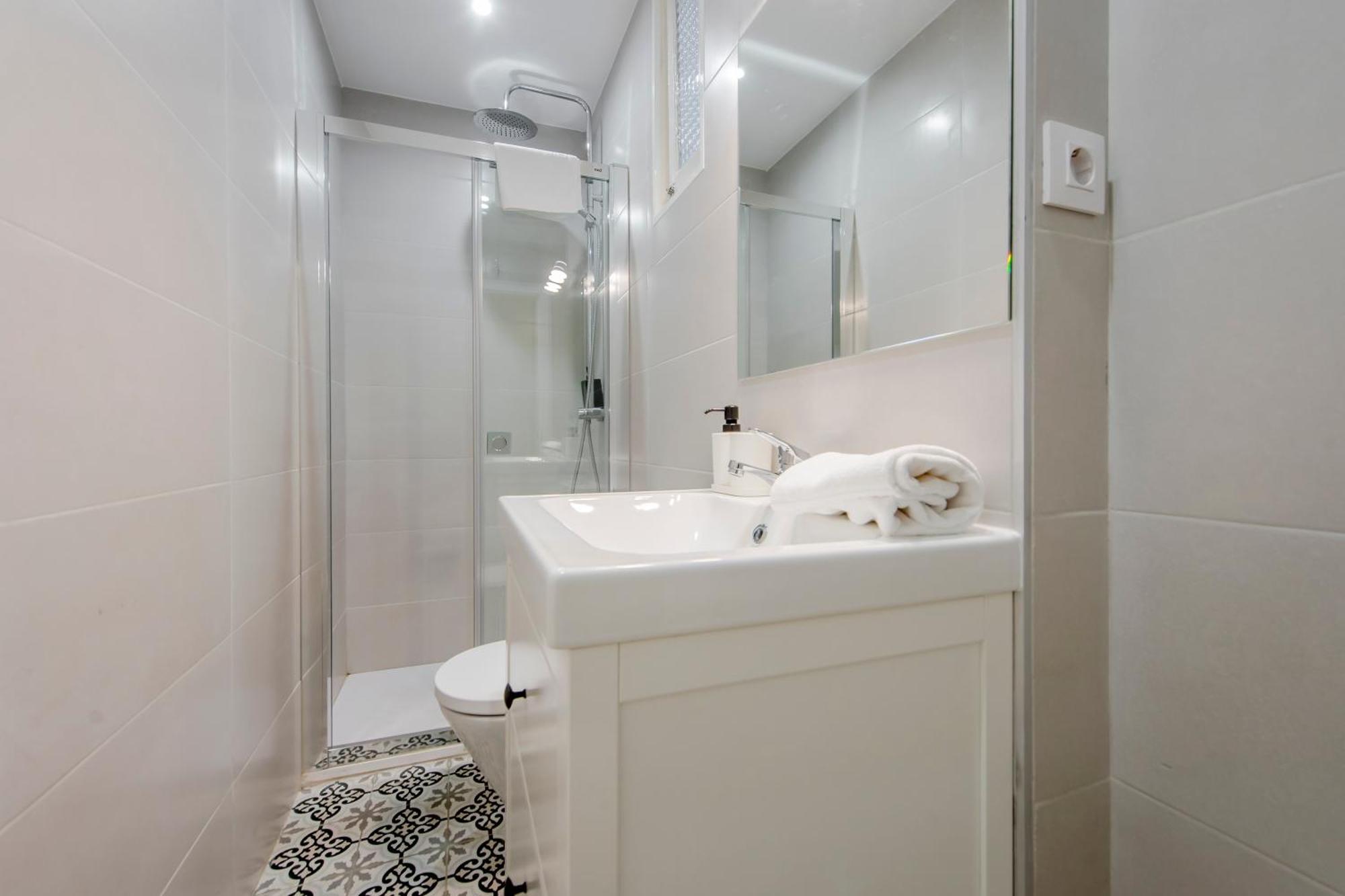 Nuevo Apt Para 7 Pax En Malasana - Gran Via E1 Apartment Мадрид Екстериор снимка